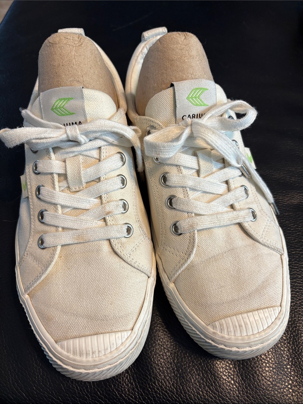 Cariuma Oca Low Cap Tie Sneakers